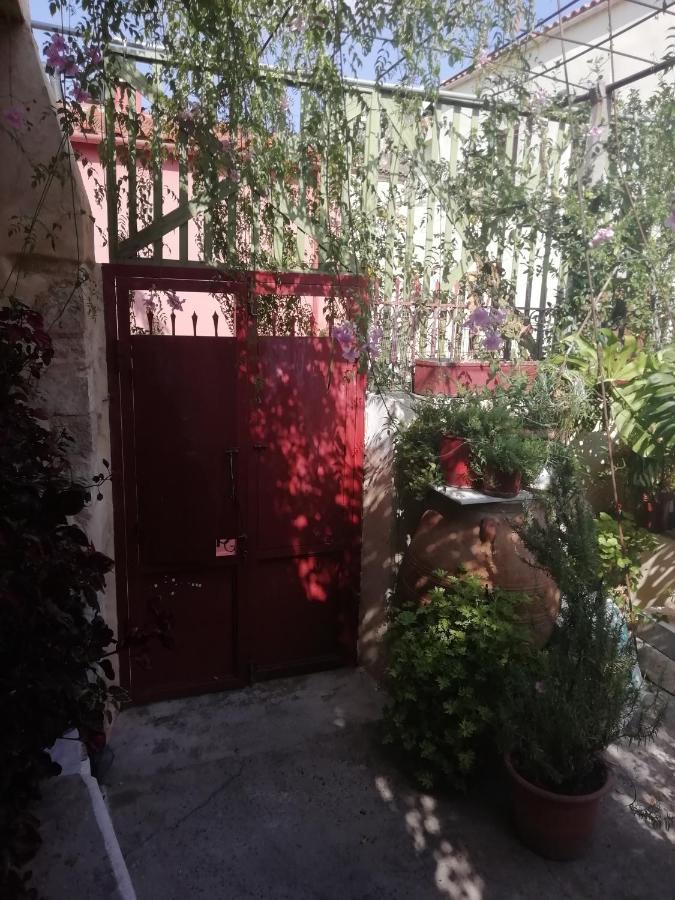 "Eirini" Traditional House Creta Archanes, Αρχάνες Σπίτι Екстер'єр фото